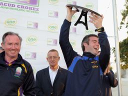 2015 Hurling 7's - Keady win shield
