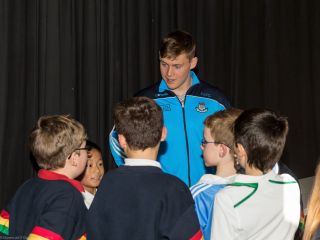 Sam comes to visit Oatlands