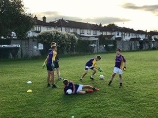 JUVENILE FOOTBALL GOAL KEEPING COACHING SESSION