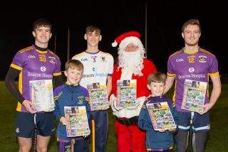 Santa pays surprise visit to Senior Hurlers!